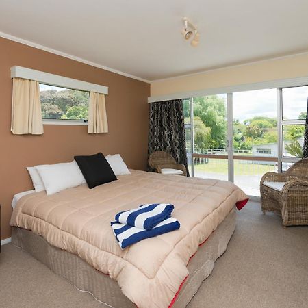 Waitangi Beach House Екстер'єр фото