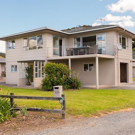 Waitangi Beach House Екстер'єр фото