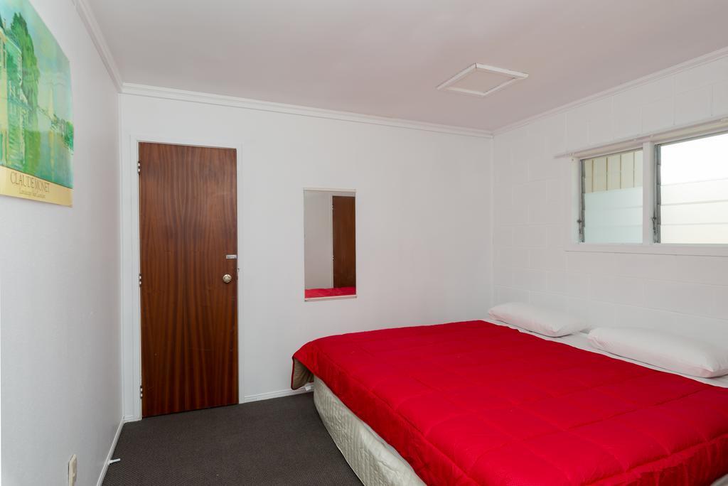Waitangi Beach House Екстер'єр фото