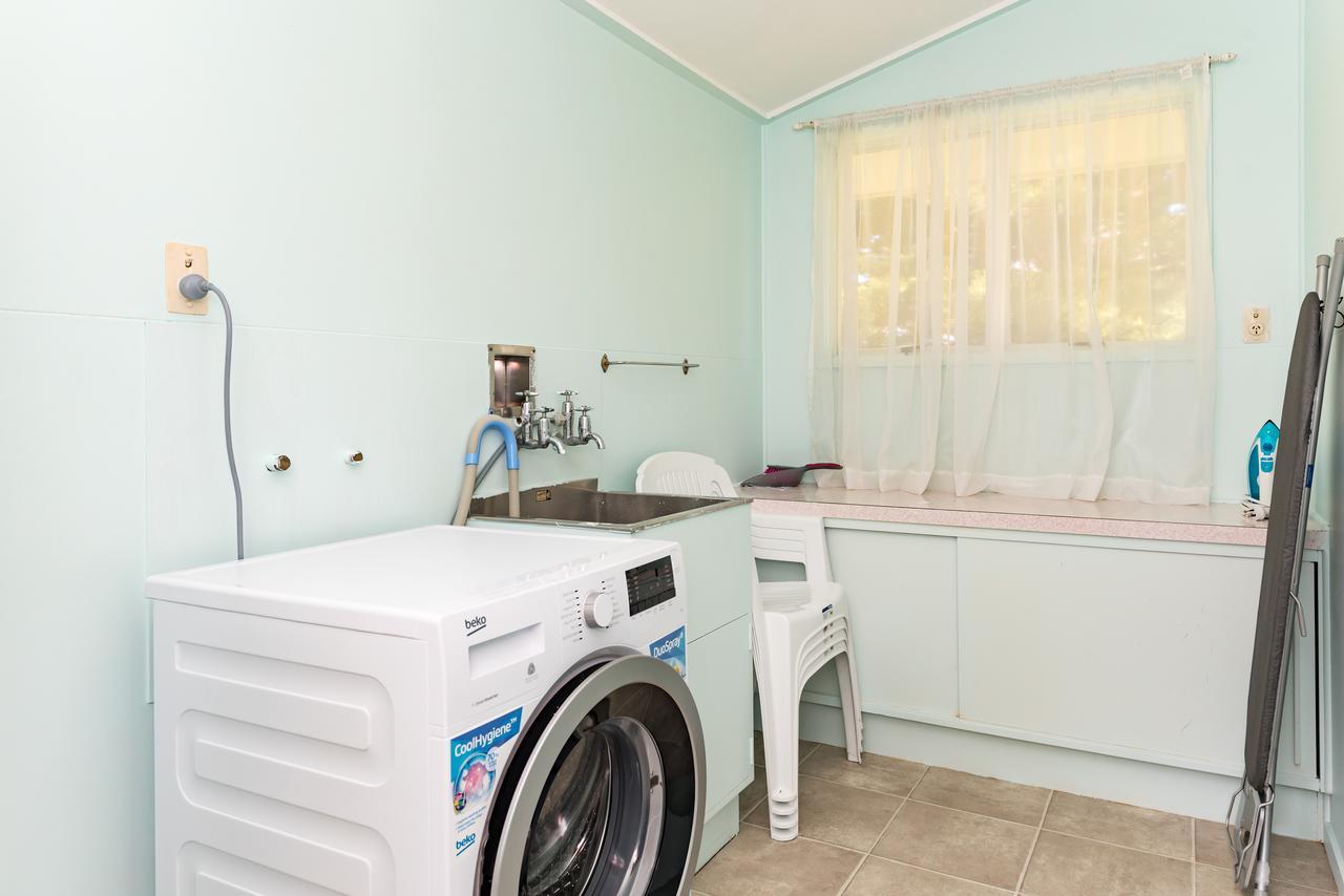 Waitangi Beach House Екстер'єр фото
