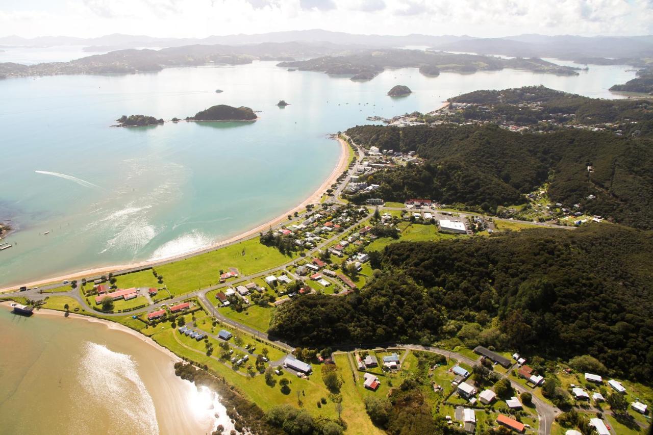 Waitangi Beach House Екстер'єр фото